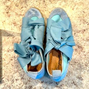 Free People espadrille sneakers size 38 light blue worn once!